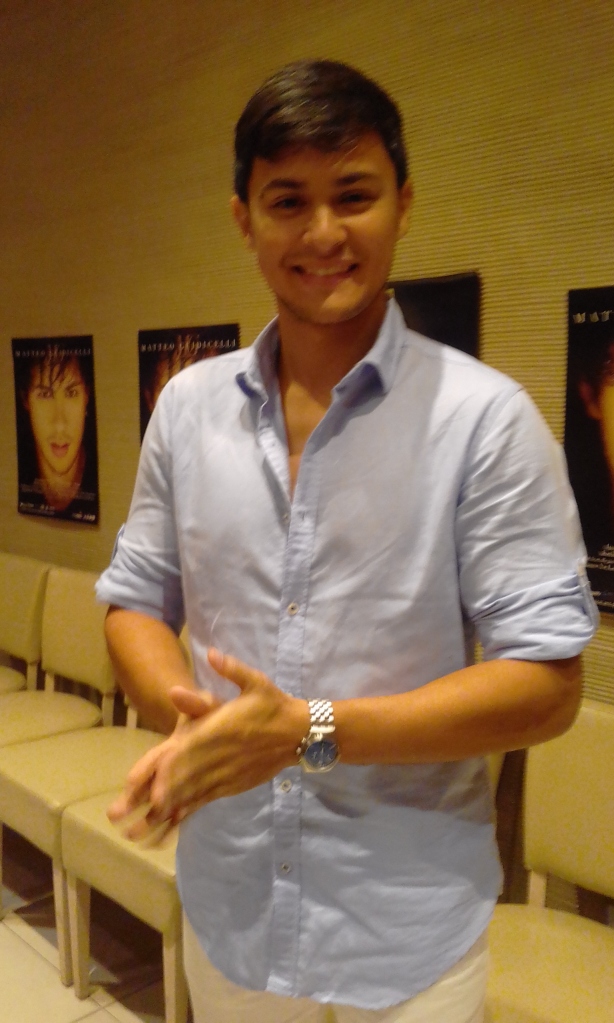 Guidicelli posed during the press launch of his concert.